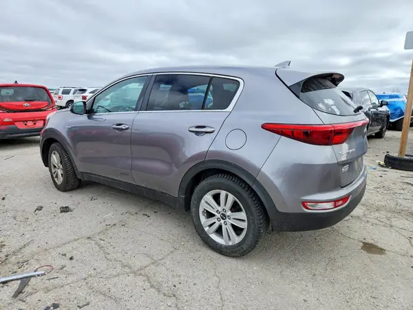 KNDPMCAC1J7338755 2018 KIA SPORTAGE - Image 2