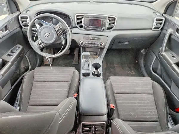 KNDPMCAC1J7338755 2018 KIA SPORTAGE - Image 8
