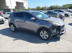 KNDPMCAC1J7339498 2018 KIA SPORTAGE