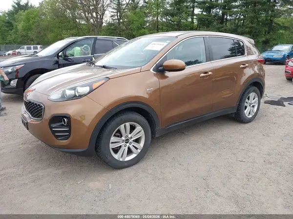 KNDPMCAC1J7339906 2018 KIA SPORTAGE - Image 2