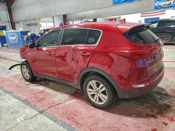 KNDPMCAC1J7344653 2018 KIA SPORTAGE - Image 2