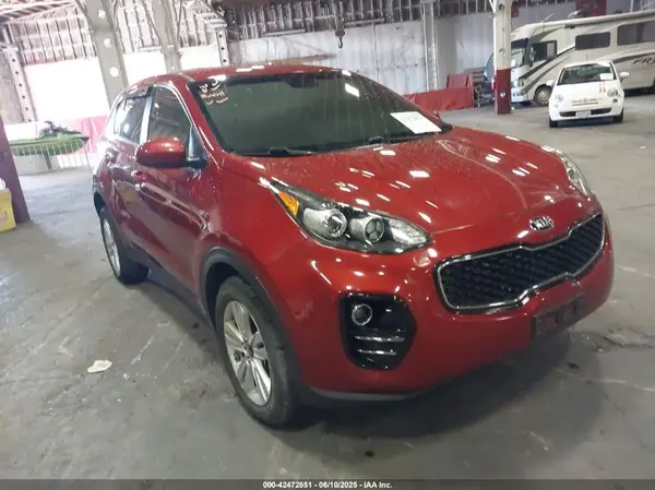 KNDPMCAC1J7349741 2018 KIA SPORTAGE - Image 1