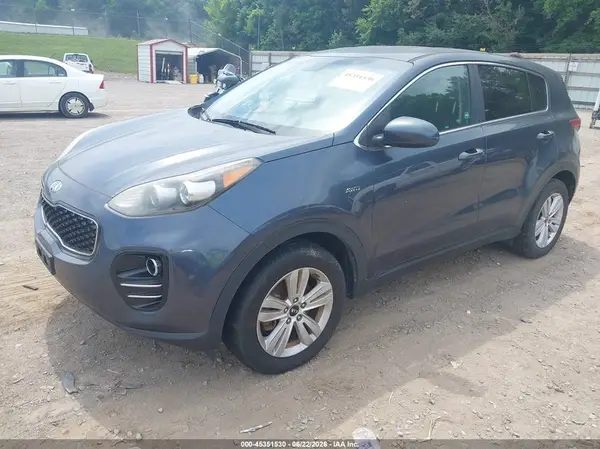 KNDPMCAC1J7359878 2018 KIA SPORTAGE - Image 2