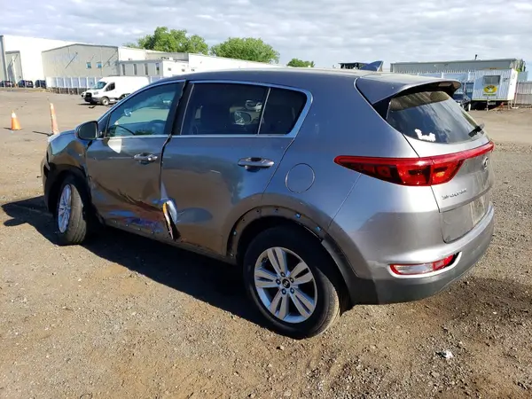KNDPMCAC1J7365048 2018 KIA SPORTAGE - Image 2