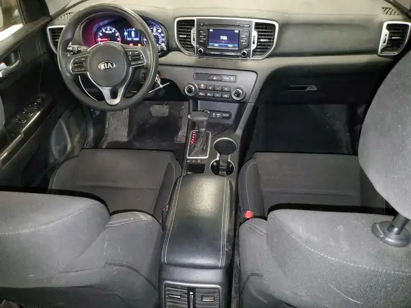 KNDPMCAC1J7370265 2018 KIA SPORTAGE - Image 8