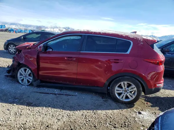 KNDPMCAC1J7388460 2018 KIA SPORTAGE - Image 2