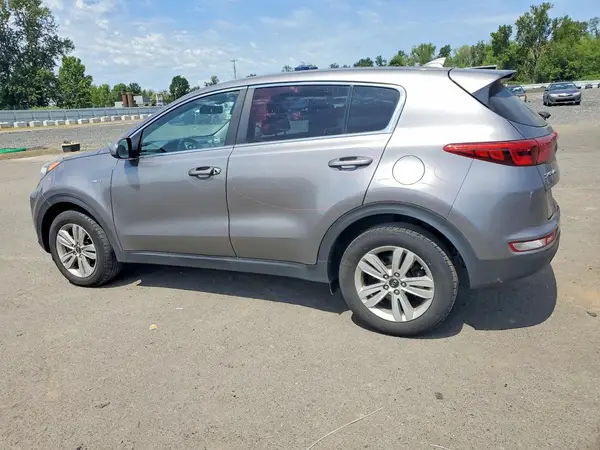 KNDPMCAC1J7395053 2018 KIA SPORTAGE - Image 2