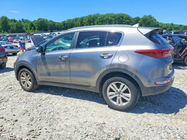 KNDPMCAC1J7395537 2018 KIA SPORTAGE - Image 2