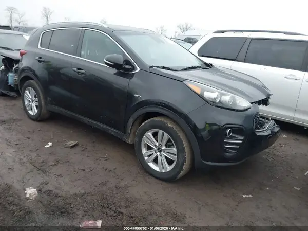KNDPMCAC1J7400543 2018 KIA SPORTAGE - Image 1
