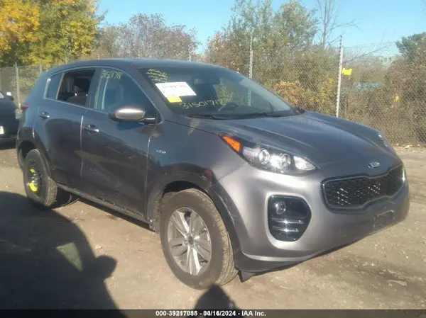 KNDPMCAC1J7403300 2018 KIA SPORTAGE - Image 1