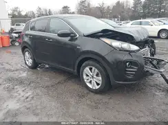 KNDPMCAC1J7408268 2018 KIA SPORTAGE