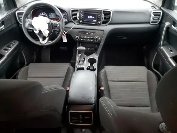 KNDPMCAC1J7408769 2018 KIA SPORTAGE - Image 8