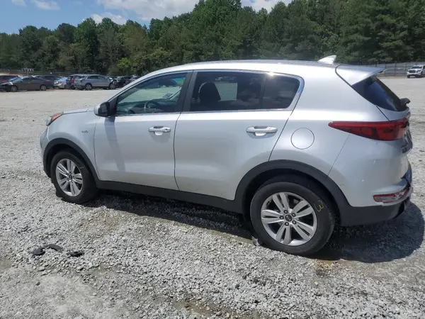 KNDPMCAC1J7418007 2018 KIA SPORTAGE - Image 2