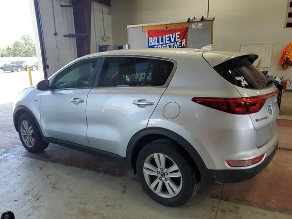 KNDPMCAC1J7420274 2018 KIA SPORTAGE - Image 2