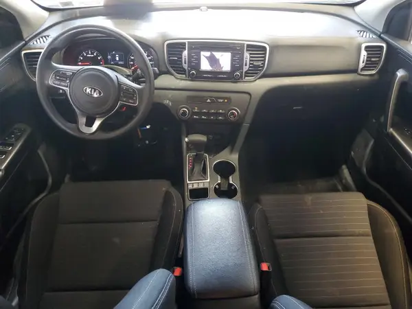 KNDPMCAC1J7420274 2018 KIA SPORTAGE - Image 8