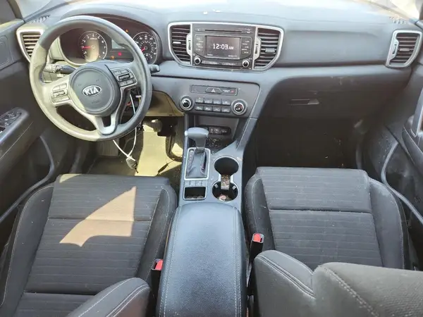 KNDPMCAC1J7436376 2018 KIA SPORTAGE - Image 8