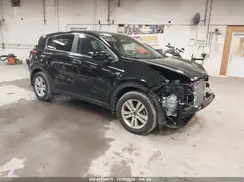 KNDPMCAC1J7438533 2018 KIA SPORTAGE
