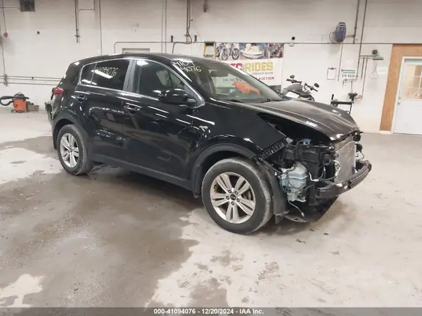 KNDPMCAC1J7438533 2018 KIA SPORTAGE - Image 1