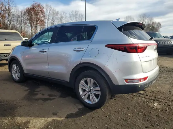 KNDPMCAC1J7448141 2018 KIA SPORTAGE - Image 2
