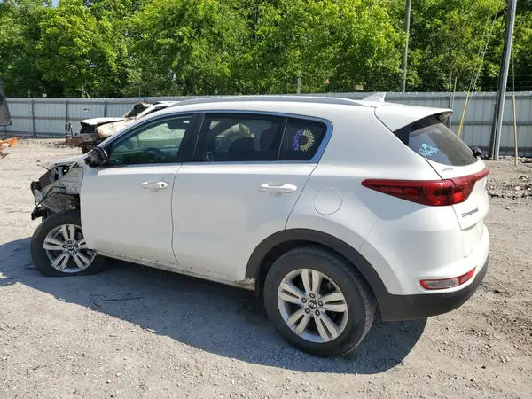 KNDPMCAC1J7450133 2018 KIA SPORTAGE - Image 2