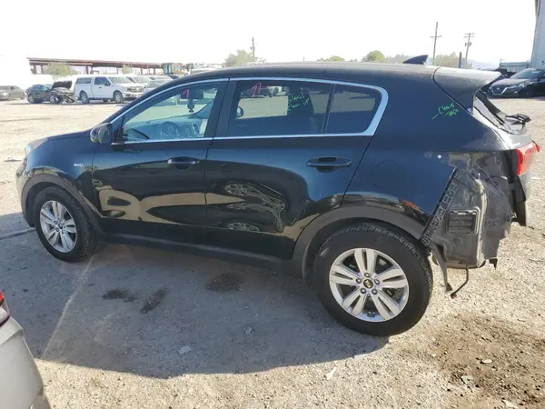 KNDPMCAC1J7450620 2018 KIA SPORTAGE - Image 2