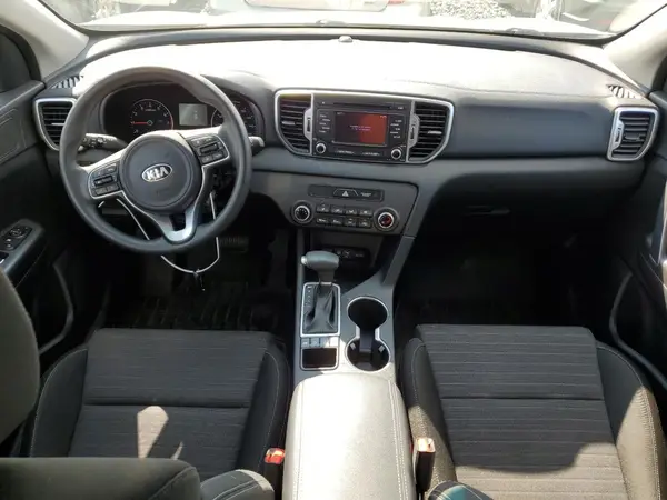 KNDPMCAC1J7454120 2018 KIA SPORTAGE - Image 8