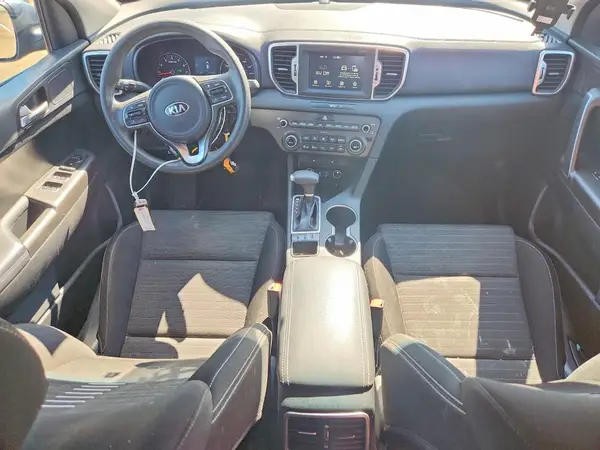 KNDPMCAC1J7472374 2018 KIA SPORTAGE - Image 8