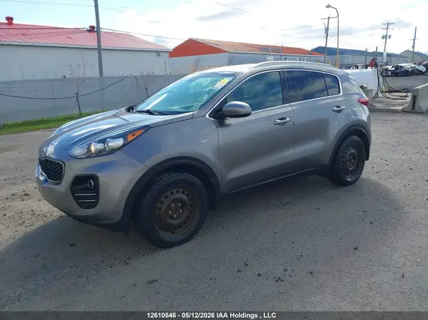 KNDPMCAC1J7482645 2018 KIA SPORTAGE - Image 2