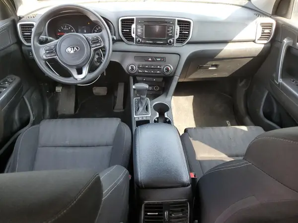 KNDPMCAC1K7511790 2019 KIA SPORTAGE - Image 8