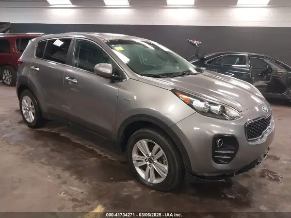 KNDPMCAC1K7521218 2019 KIA SPORTAGE - Image 1