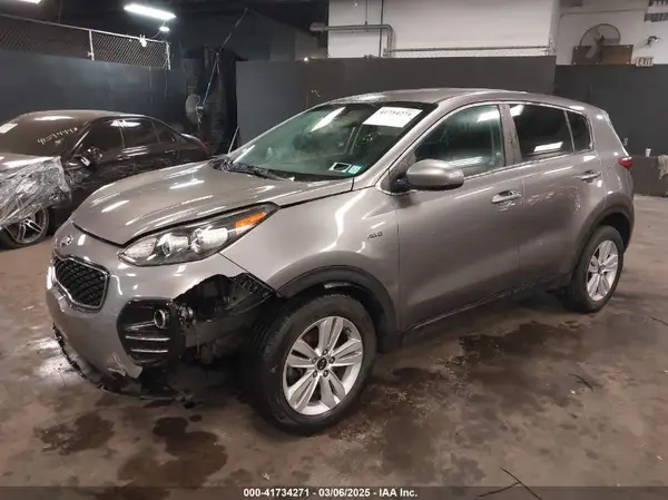 KNDPMCAC1K7521218 2019 KIA SPORTAGE - Image 2