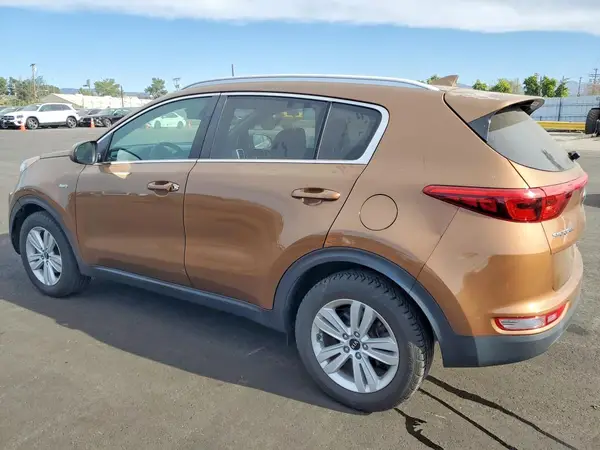 KNDPMCAC1K7526936 2019 KIA SPORTAGE - Image 2