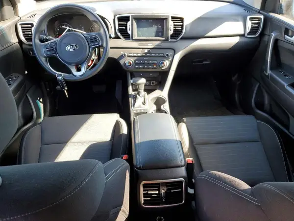 KNDPMCAC1K7526936 2019 KIA SPORTAGE - Image 8