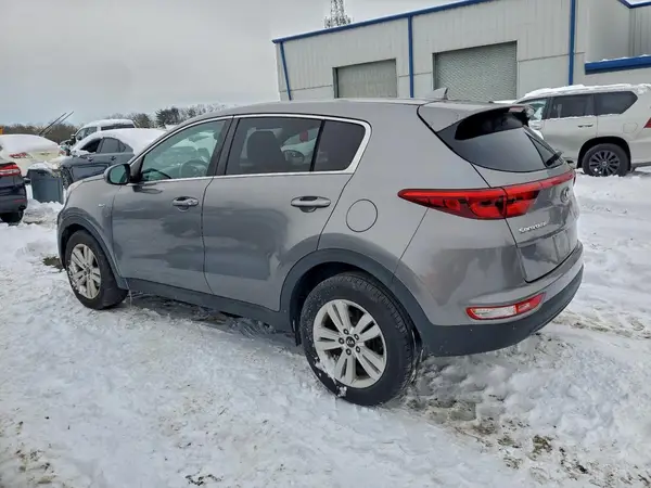 KNDPMCAC1K7530002 2019 KIA SPORTAGE - Image 2
