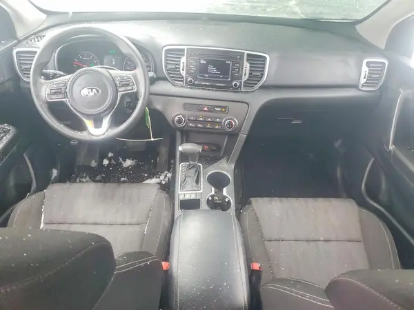 KNDPMCAC1K7540075 2019 KIA SPORTAGE - Image 8