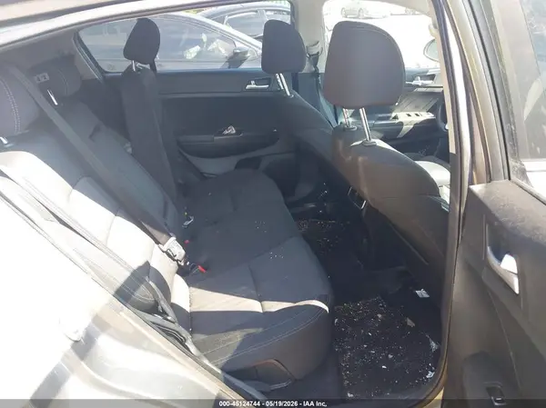 KNDPMCAC1K7557751 2019 KIA SPORTAGE - Image 8