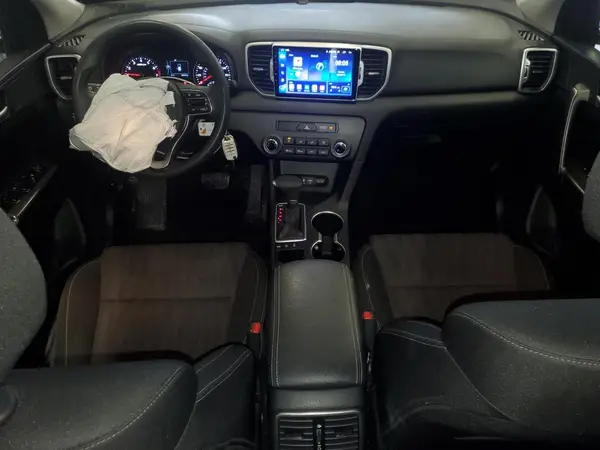 KNDPMCAC1K7562867 2019 KIA SPORTAGE - Image 8