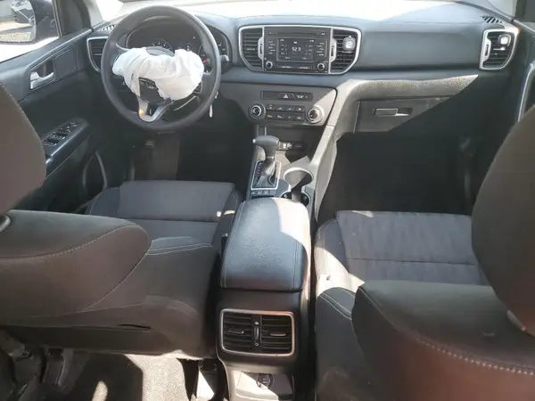 KNDPMCAC1K7569558 2019 KIA SPORTAGE - Image 8