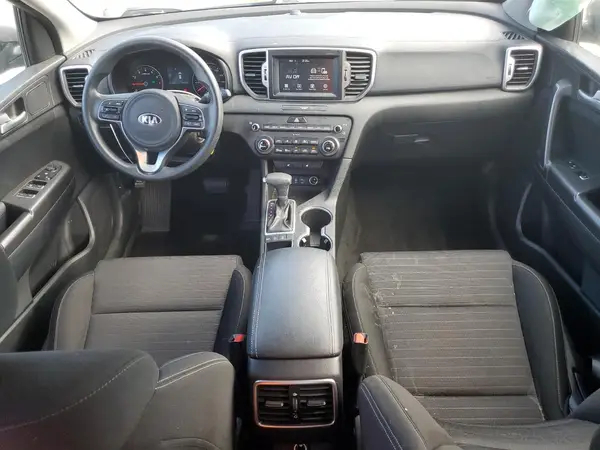 KNDPMCAC1K7580415 2019 KIA SPORTAGE - Image 8