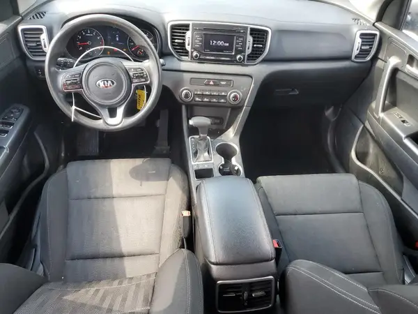 KNDPMCAC1K7591981 2019 KIA SPORTAGE - Image 8