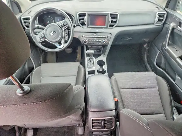 KNDPMCAC1K7597005 2019 KIA SPORTAGE - Image 8