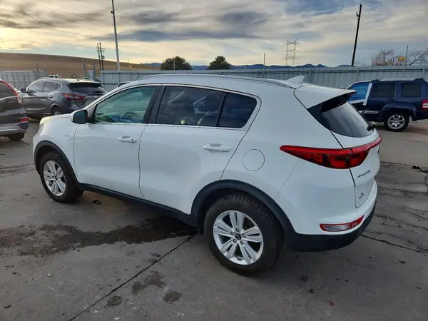 KNDPMCAC1K7604583 2019 KIA SPORTAGE - Image 2