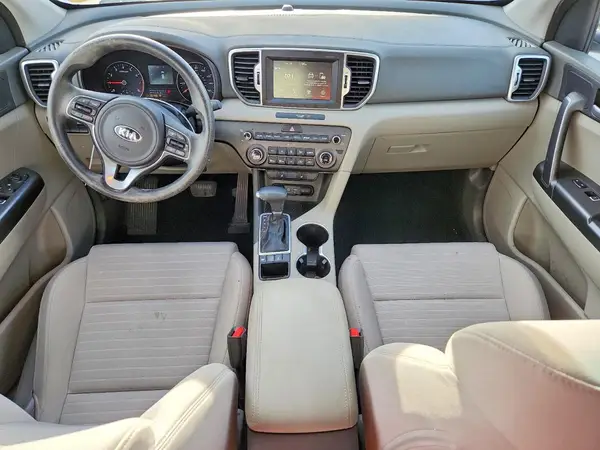 KNDPMCAC1K7604583 2019 KIA SPORTAGE - Image 8