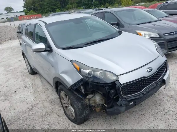 KNDPMCAC1K7620864 2019 KIA SPORTAGE - Image 1