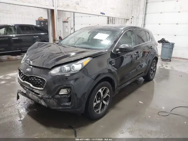 KNDPMCAC1L7634250 2020 KIA SPORTAGE - Image 2