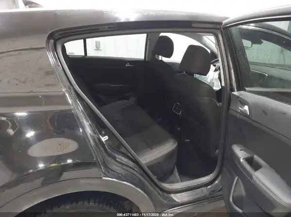 KNDPMCAC1L7634250 2020 KIA SPORTAGE - Image 8