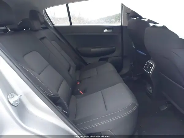 KNDPMCAC1L7829040 2020 KIA SPORTAGE - Image 8