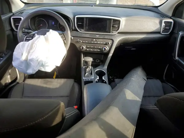 KNDPMCAC1L7829331 2020 KIA SPORTAGE - Image 8