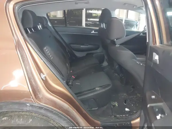 KNDPMCAC1M7861617 2021 KIA SPORTAGE - Image 8