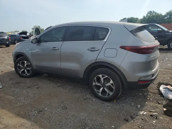 KNDPMCAC1M7876568 2021 KIA SPORTAGE - Image 2